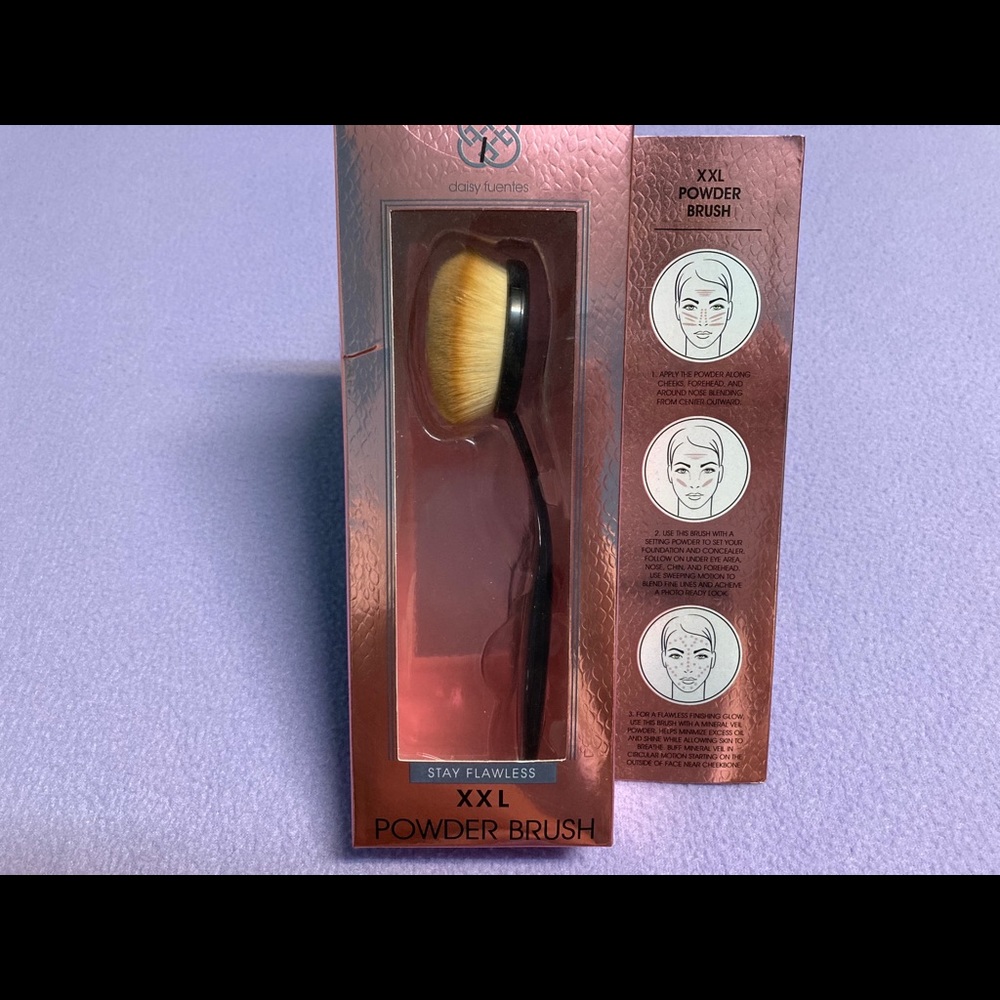 Powder Brush - Picture 2 of 2